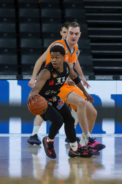 钟的较量 钟的较量