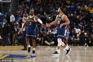 展现了他在 展现了他在